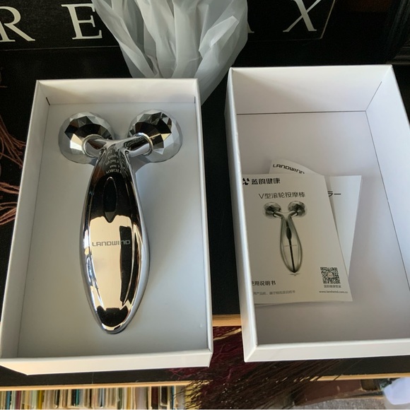 Landwind V-shape Roller Massager - Picture 5 of 5